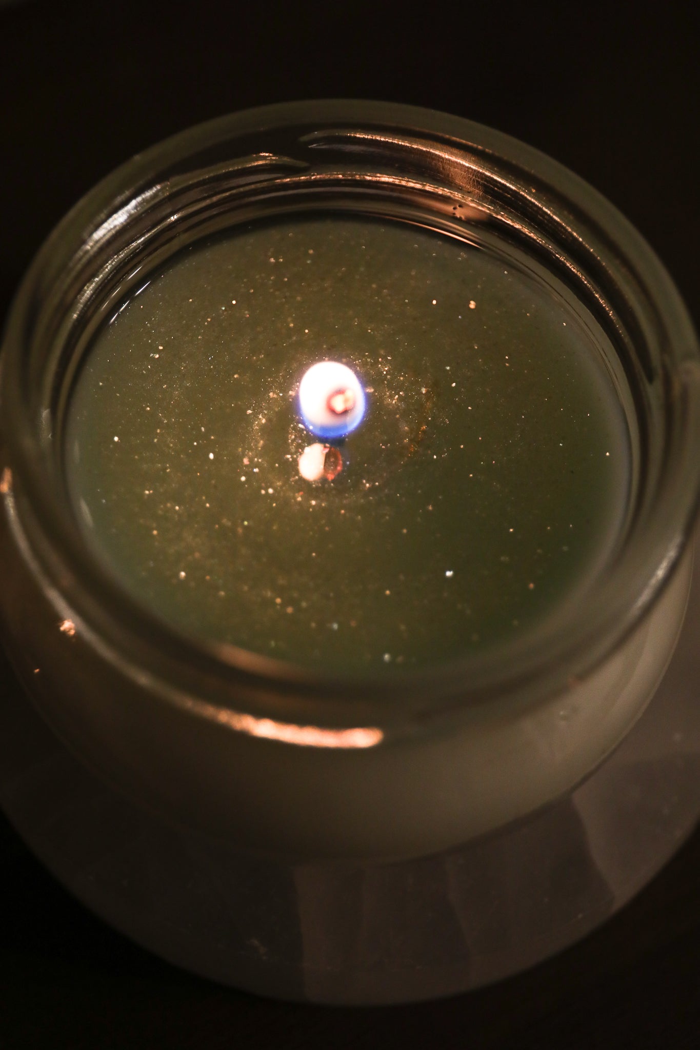 The Vibrational Remedy Candle No.5 { Anxiety & depression relief } | Eucalyptus  + Aquamarine | ה.ק.ם